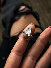 Load image into Gallery viewer, Intarsia Teardrop | size 8
