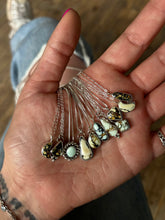 Load image into Gallery viewer, Pendant XIII

