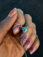 Load image into Gallery viewer, Pendant XIV
