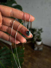 Load image into Gallery viewer, Pendant VIII
