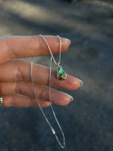 Load image into Gallery viewer, Pendant V

